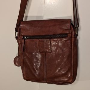 Harbour Leather Crossbody Purse